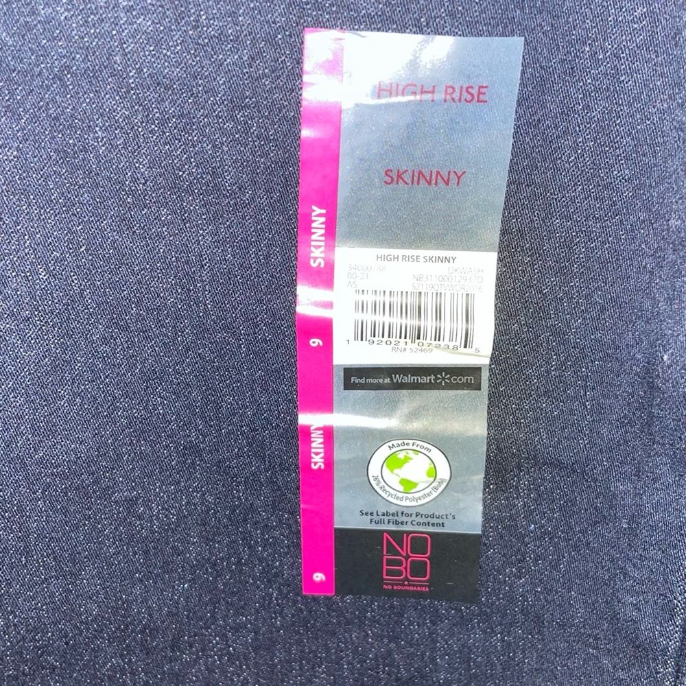 No Boundaries Jeans - Picture 7 of 8